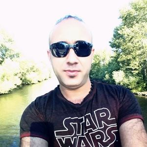 Meet your Posher, Khalid